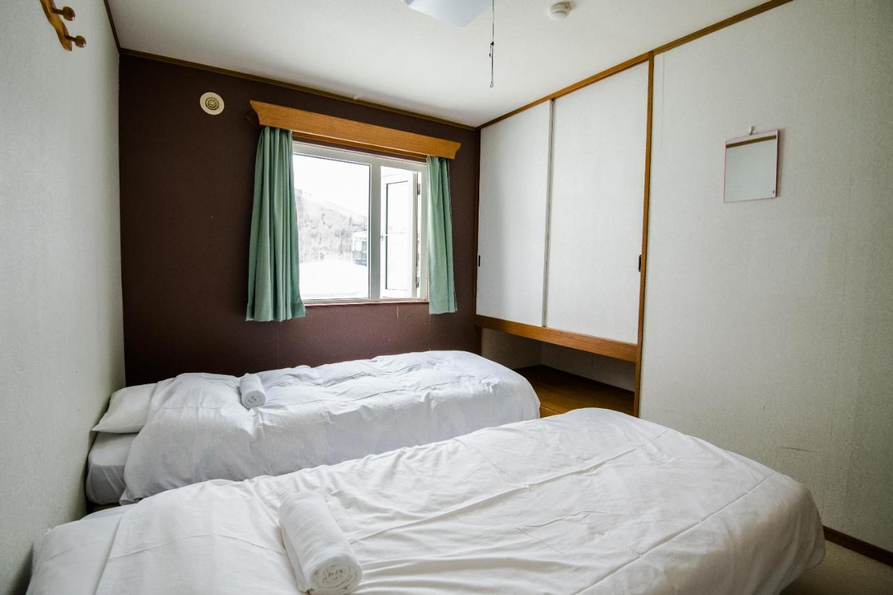 Absolute Niseko Lodge Hirafu Luaran gambar
