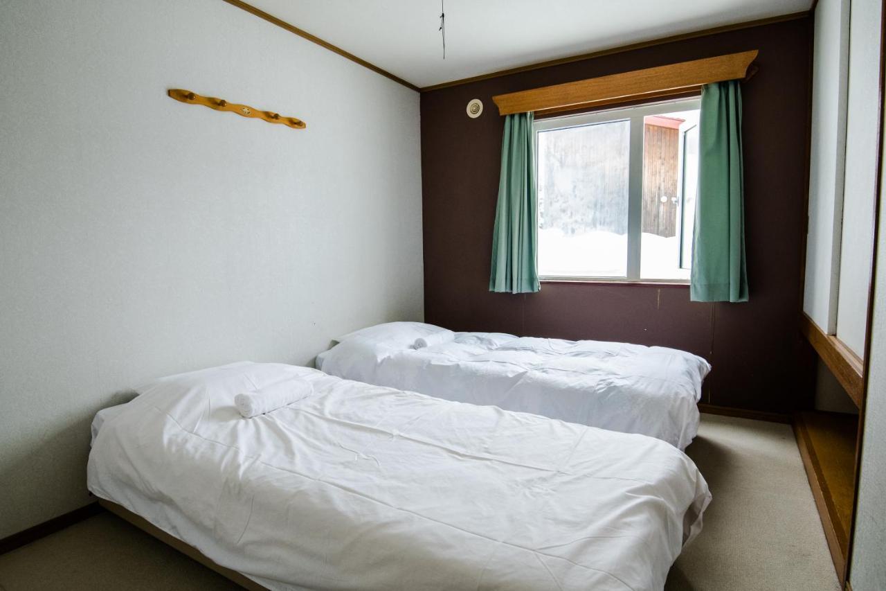 Absolute Niseko Lodge Hirafu Luaran gambar